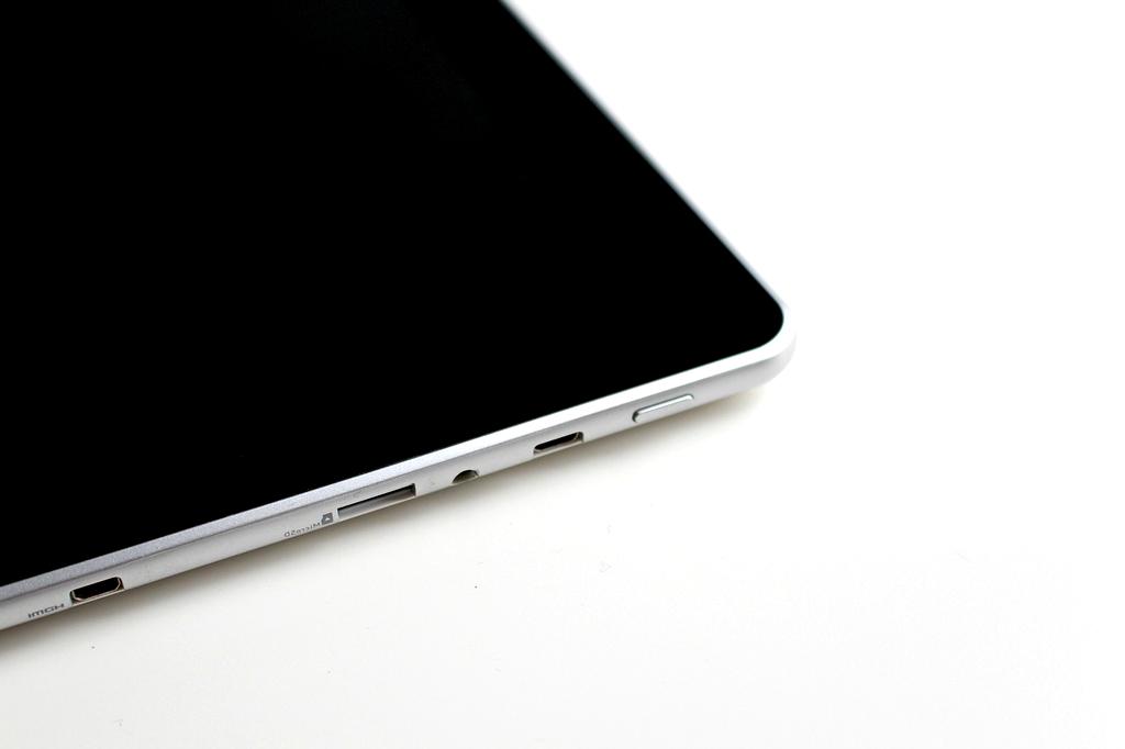 Neatly organized cables and chargers