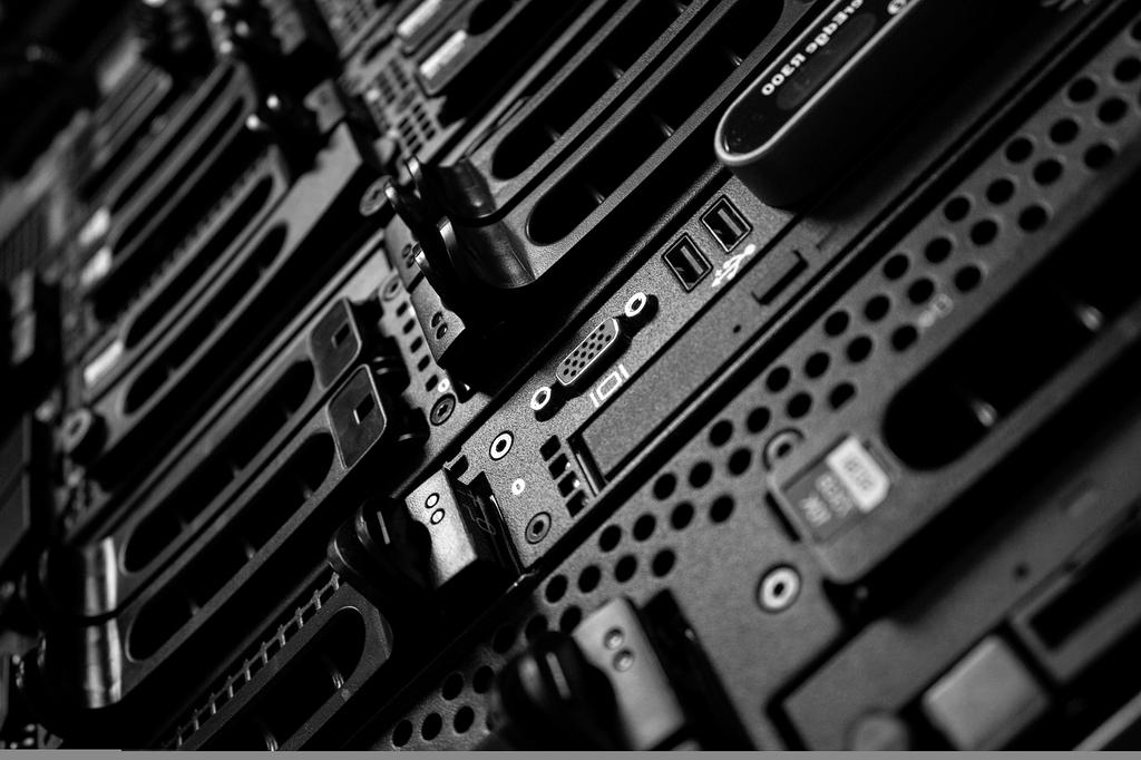 Messy cables before organization